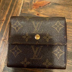4*4 Louis Vuitton Wallet--Decent Condition